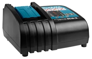 Makita akkutöltő 14,4V-18V lassú